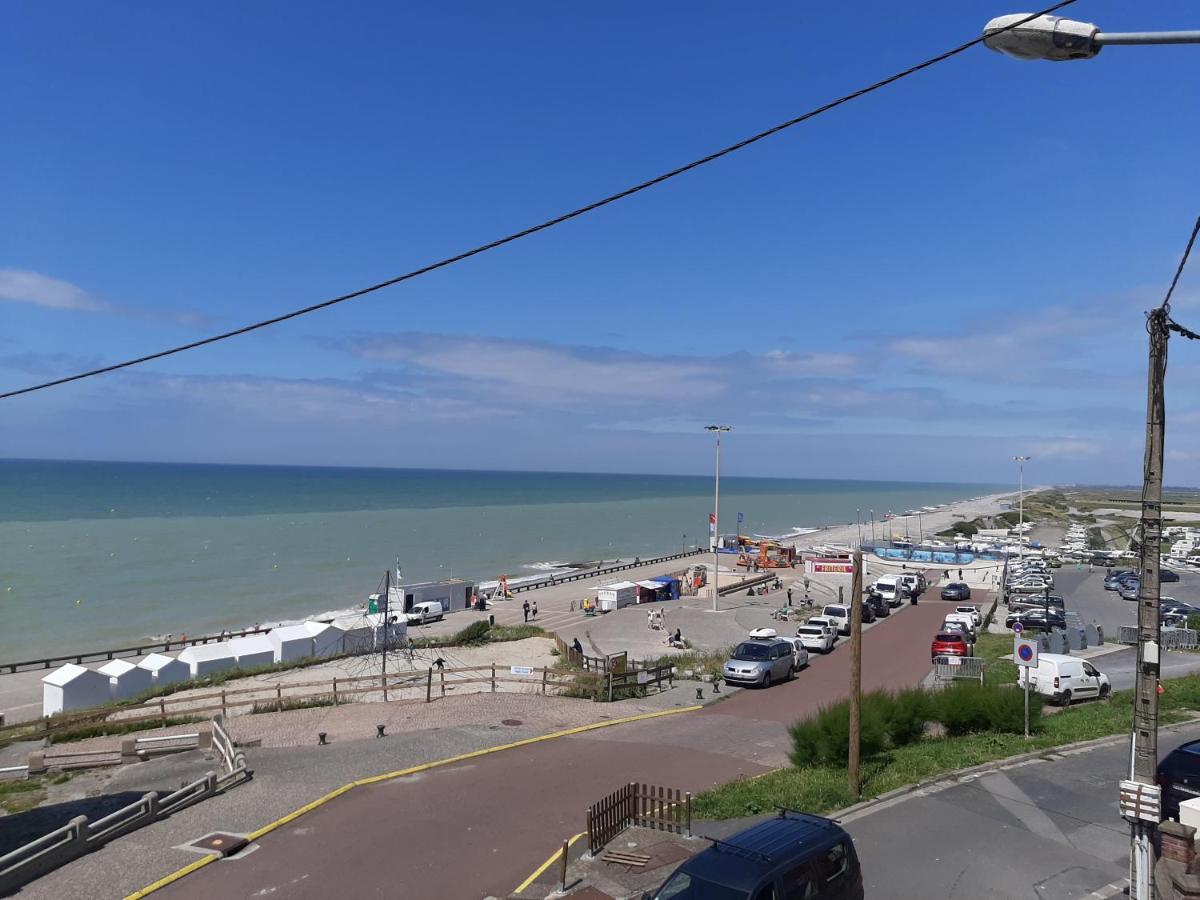 Au Gre Des Marees 2 Appartement Face A La Mer 2Eme Etage Ault Exterior foto
